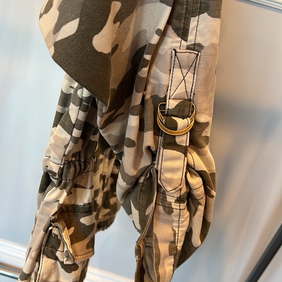 Women’s Kensie Jean Jacket - Picture 6 of 7